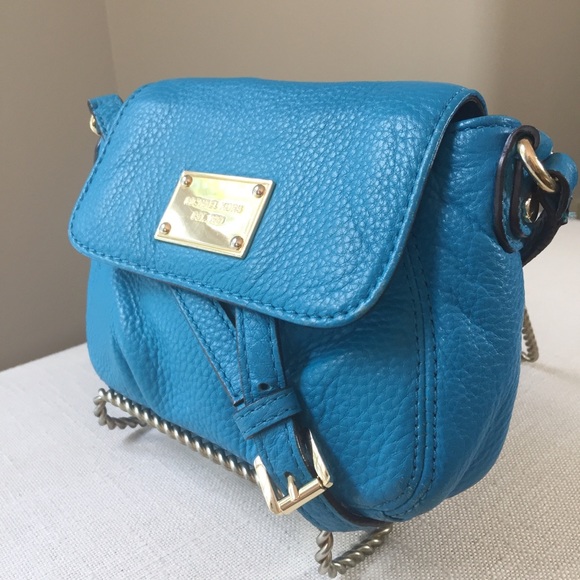 Michael Kors Handbags - SALE🎈Michael Kors Peacock Blue Leather Crossbody